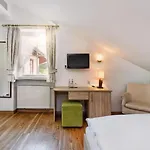 Koenigshof Hotel