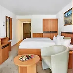 Hotel Koenigshof 4*