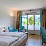 Koenigshof Hotel 4*