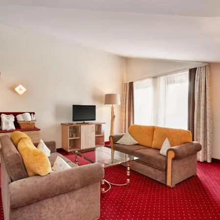 Koenigshof Hotel Resort 4*