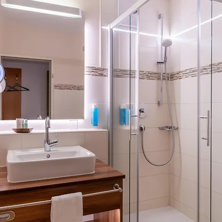Hotel Koenigshof Hotel Resort 4*