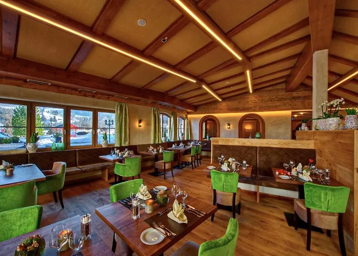 Königshof Hotel 4*