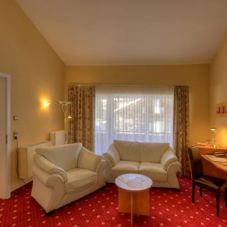Königshof Hotel 4*