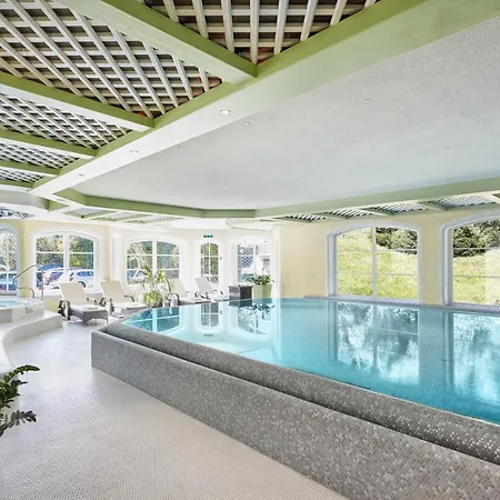 ホテル Koenigshof Hotel Resort オーバーシュタウフェン