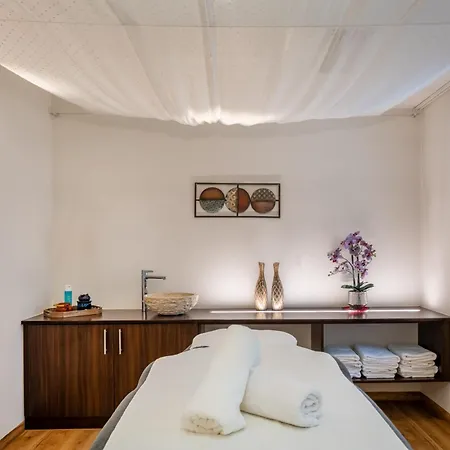 Hotel Koenigshof 4*
