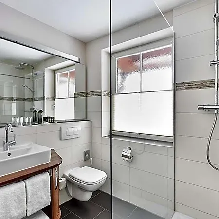 Hotel Koenigshof 4*