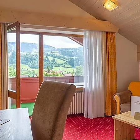 Hotel Koenigshof 4*