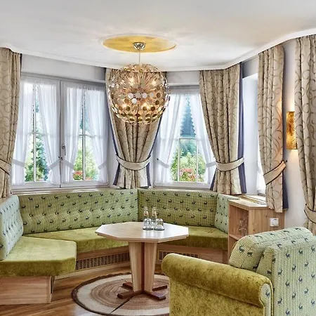 Koenigshof Otel 4*