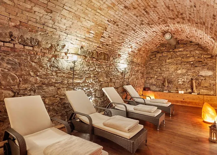 Koenigshof Hotel 4*