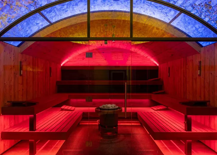 Königshof Hotel 4*